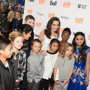 Angelina Jolie at premiere with her kids